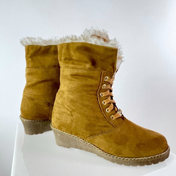 Cabincore | Michael Kors Faux Shearling Camel Lace-Up Bootie | Hygge Cozy Vibes - Picture 6 of 7